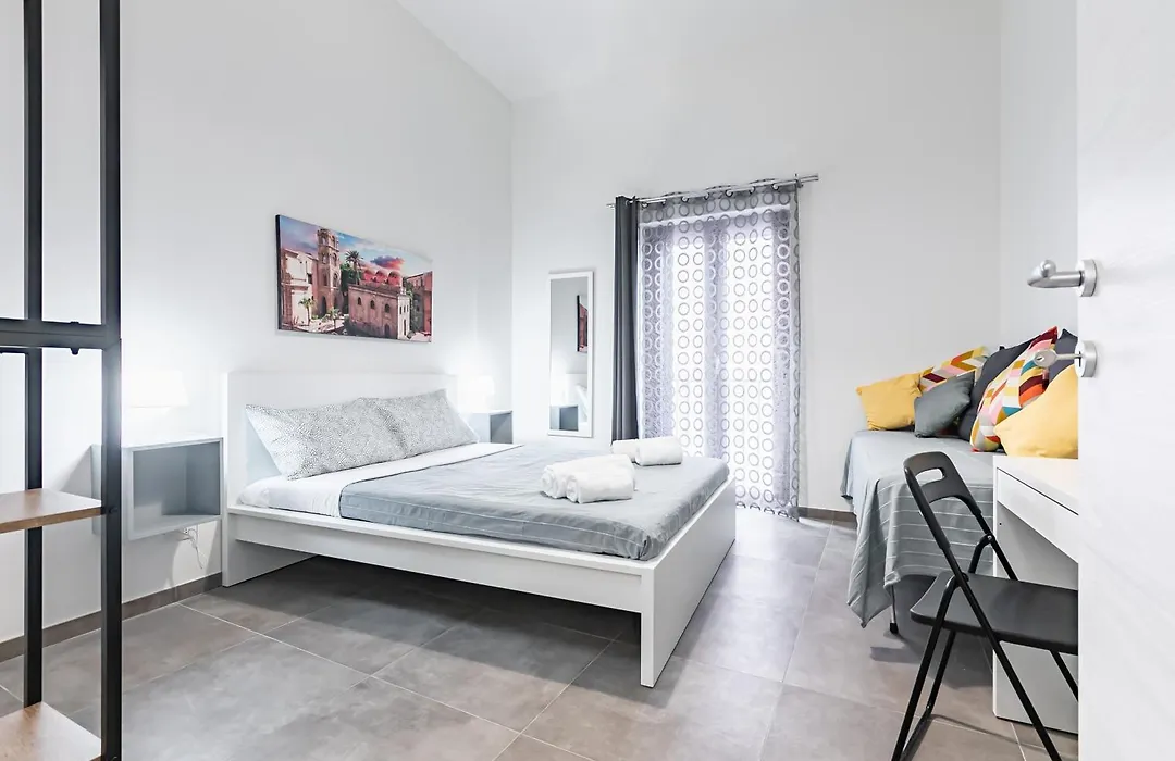 Palazzo dei Normanni&Ballarò Roomy Modern Apt x9-1